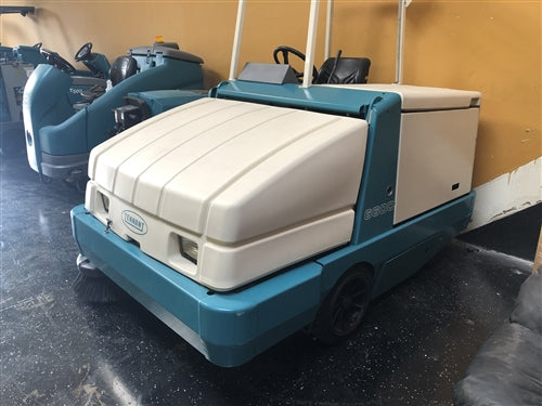 Reconditioned Tennant 6600 sweeper