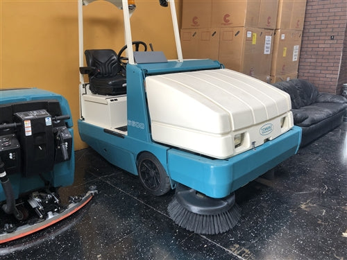 Reconditioned Tennant 6600 sweeper