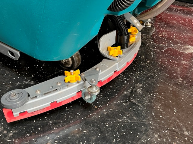 Tennant T600 Walk Behind Floor Scrubber