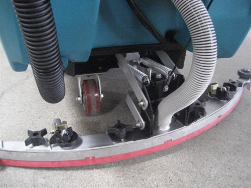 Reconditioned Tennant 5680 floor scrubber
