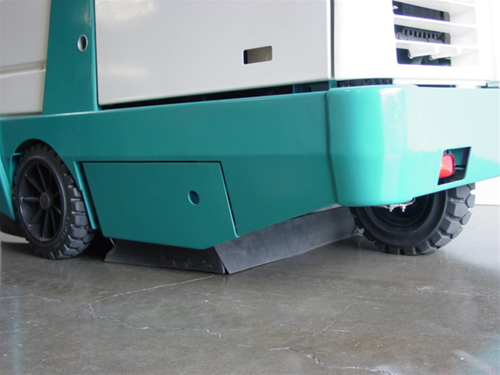 Reconditioned Tennant 6500 rider sweeper